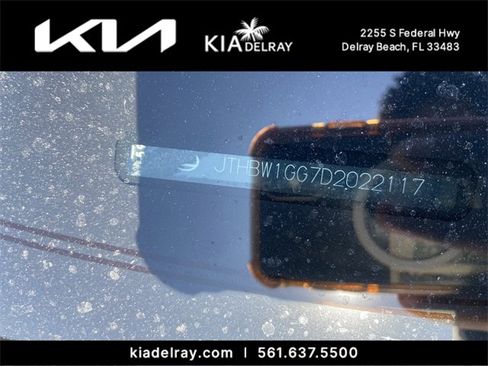 Used 2013 Lexus ES 300h w/ Luxury Pkg image 10