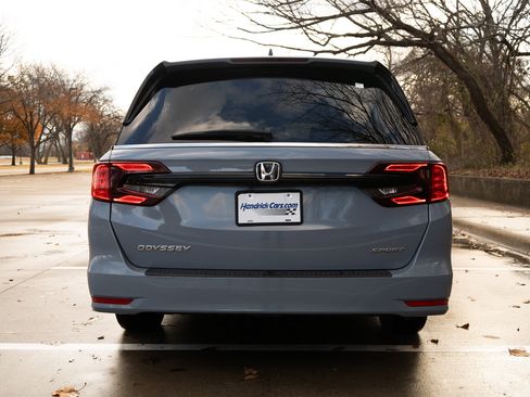 Certified 2024 Honda Odyssey Sport image 8
