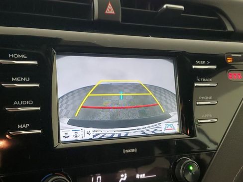 Used 2020 Toyota Camry SE image 17