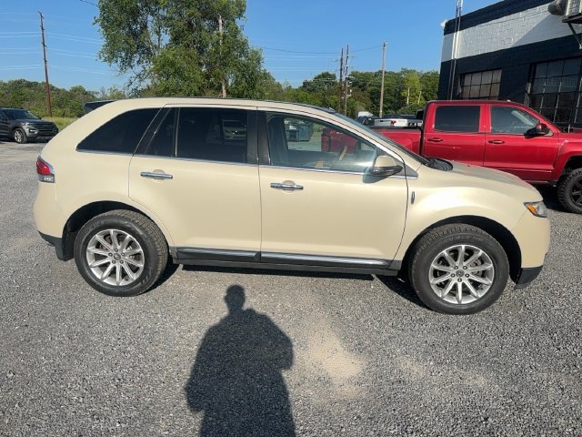 Used 2015 Lincoln MKX AWD w/ Equipment Group 101A image 5