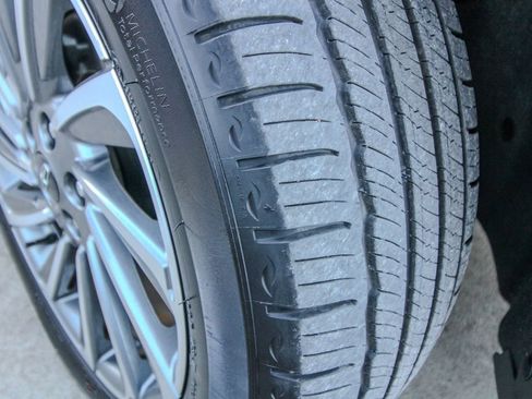 Used 2025 Lincoln Corsair Reserve w/ Towing Package image 6