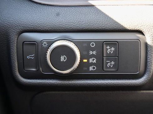 Used 2021 Ford Explorer Limited w/ Equipment Group 301A image 29