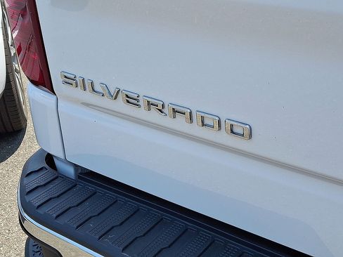 Certified 2023 Chevrolet Silverado 1500 LT AWD/4WD image 16