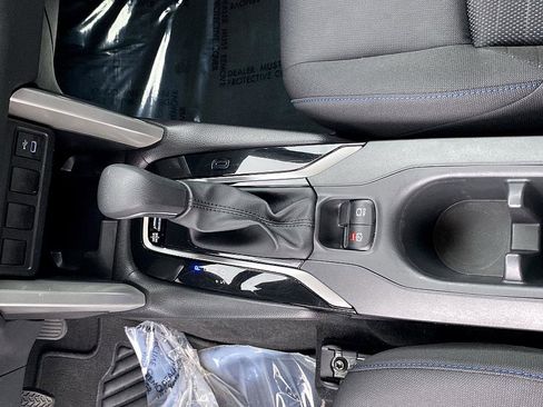 Certified 2025 Toyota Corolla Cross AWD Hybrid image 18