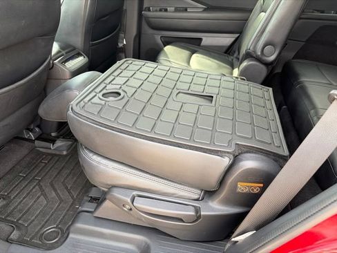 Used 2022 Nissan Pathfinder SV w/ SV Premium Package AWD/4WD image 37