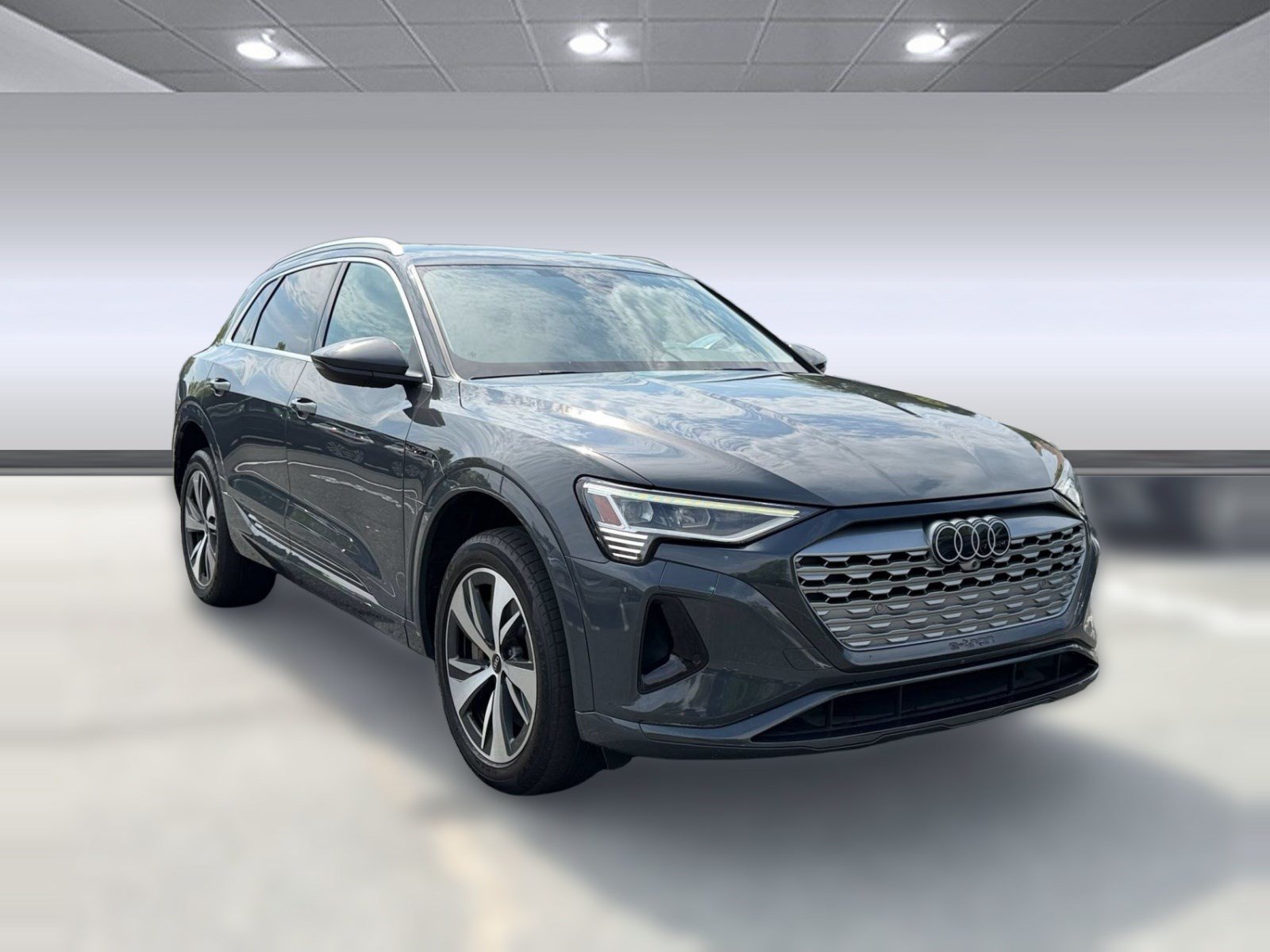 Used 2024 Audi Q8 e-tron Premium Plus AWD/4WD image 7
