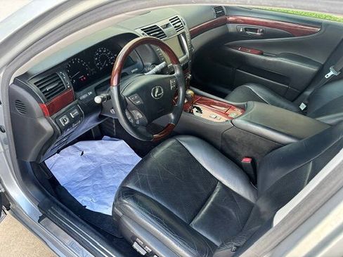 Used 2008 Lexus LS 460 RWD image 9