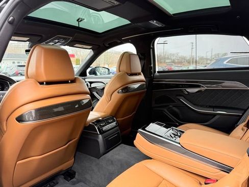 Used 2025 Audi S8 image 16