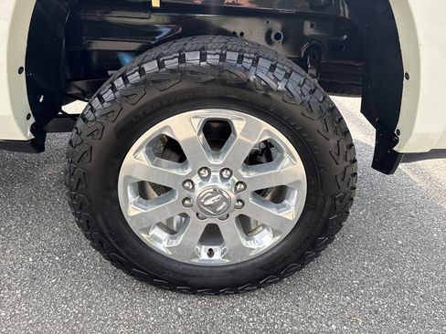 Used 2021 RAM 2500 Laramie AWD/4WD image 18