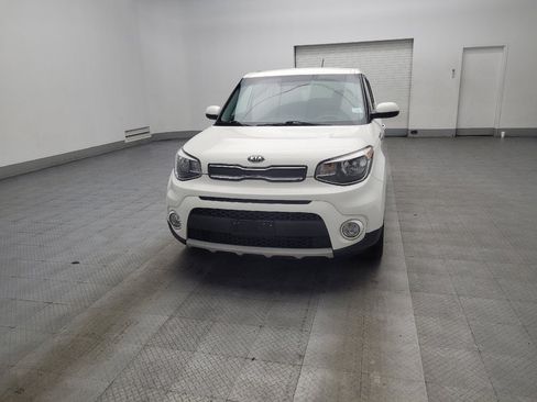 Used 2019 Kia Soul + image 15