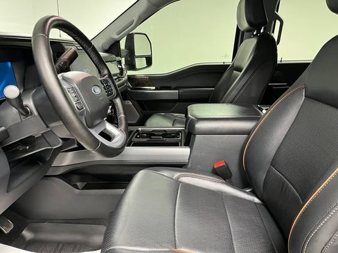 Used 2026 Ford F350 Lariat w/ Black Appearance Package AWD/4WD image 21