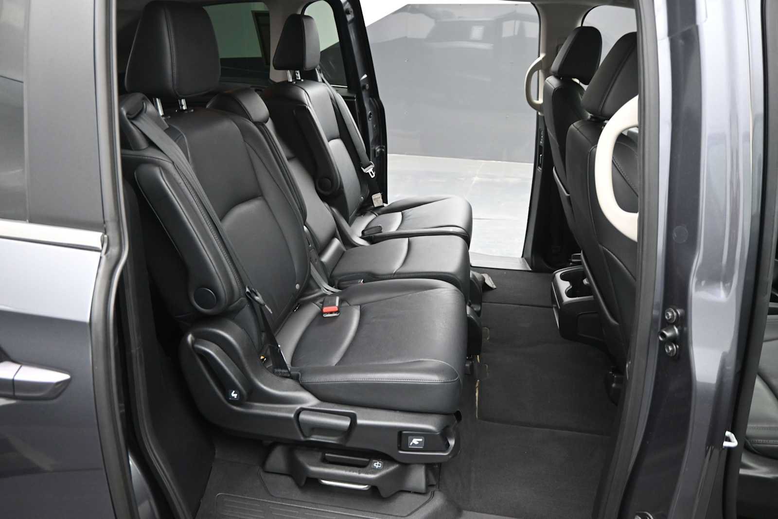 Used 2025 Honda Odyssey EX-L image 17