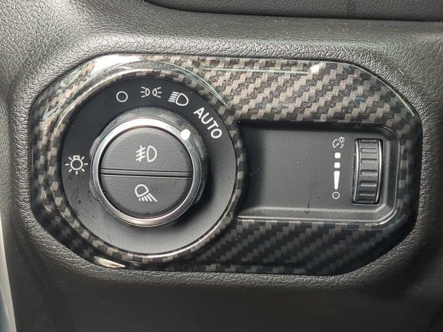 Used 2023 Jeep Gladiator Overland AWD/4WD image 25