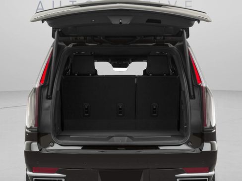 Used 2023 Cadillac Escalade Premium Luxury AWD/4WD image 28