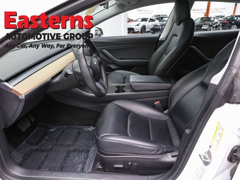 Used 2019 Tesla Model 3 Standard Range RWD image 12