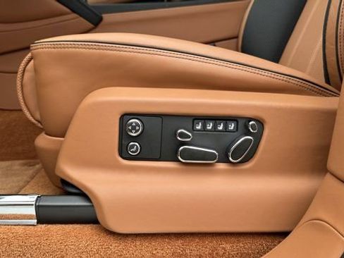 Used 2025 Bentley Bentayga S image 18