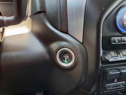 Used 2021 GMC Sierra 2500 Denali w/ Denali Ultimate Package image 32