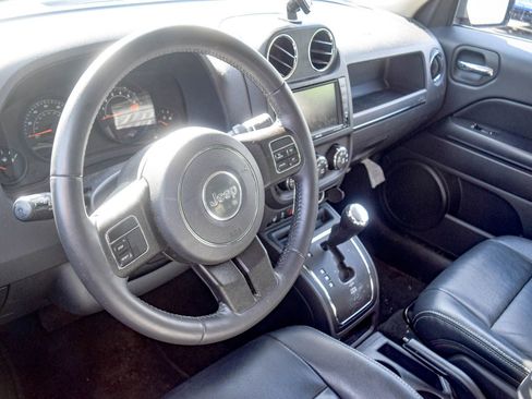 Used 2017 Jeep Patriot High Altitude AWD/4WD image 21