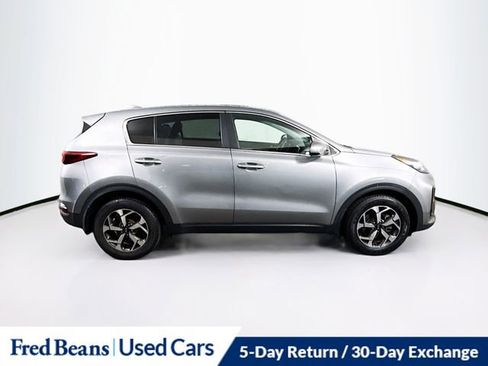 Used 2021 Kia Sportage LX image 9
