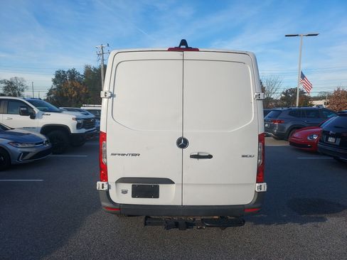 Used 2021 Mercedes-Benz Sprinter 1500 image 6