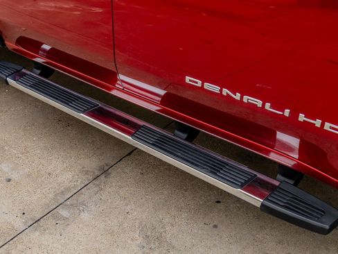 Used 2022 GMC Sierra 3500 Denali image 13