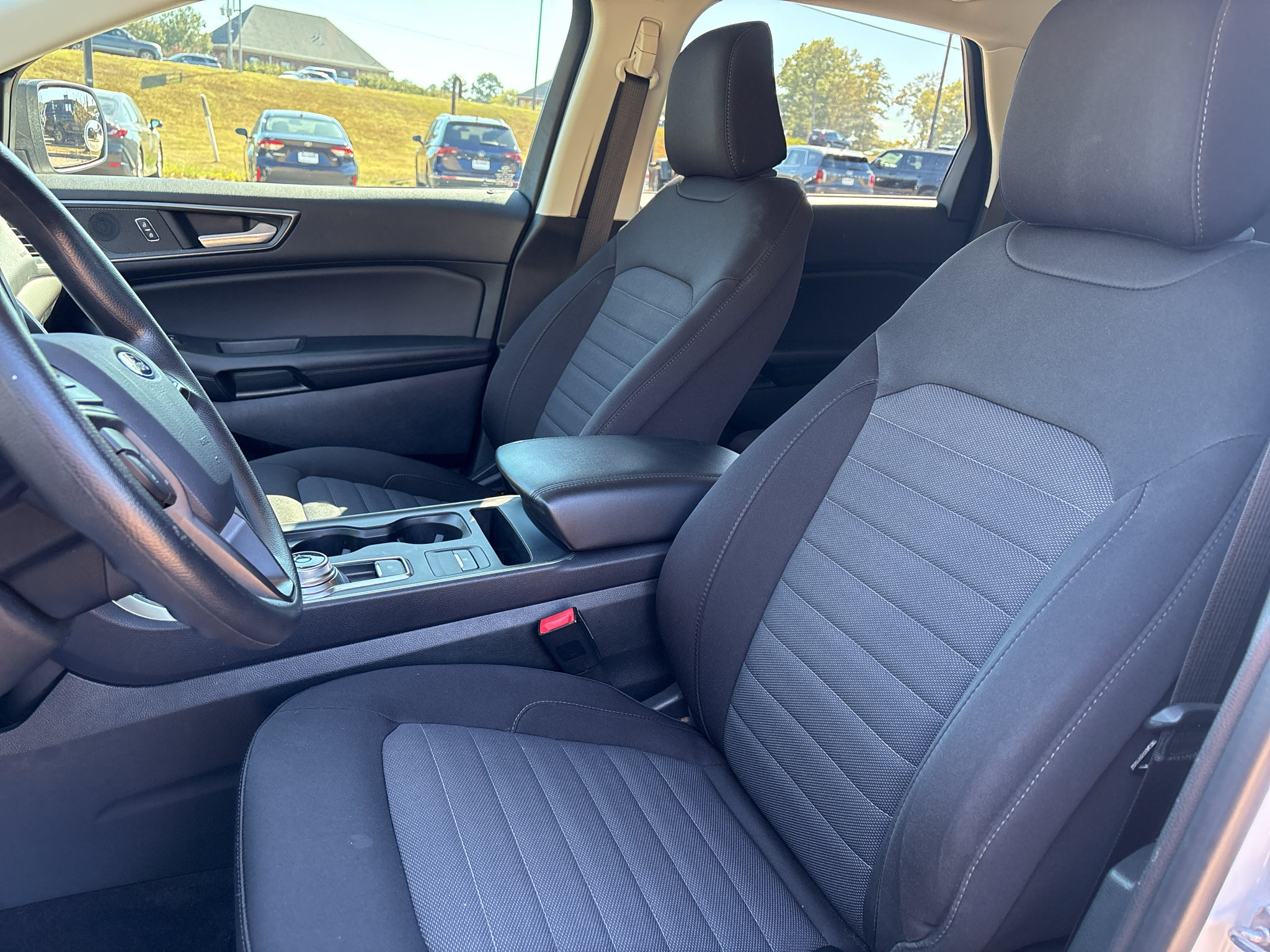 Used 2024 Ford Edge SE AWD/4WD image 10