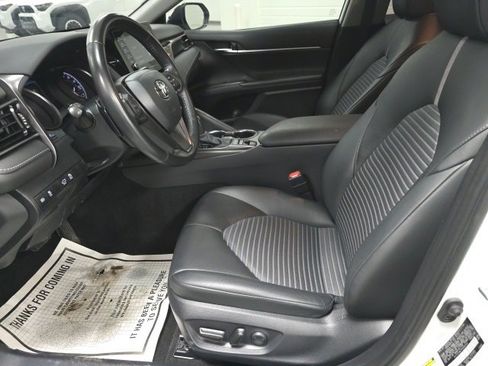 Certified 2023 Toyota Camry SE image 11