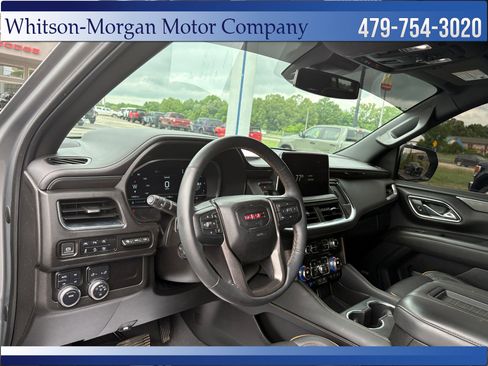 Used 2023 GMC Yukon AT4 w/ AT4 Premium Package AWD/4WD image 3