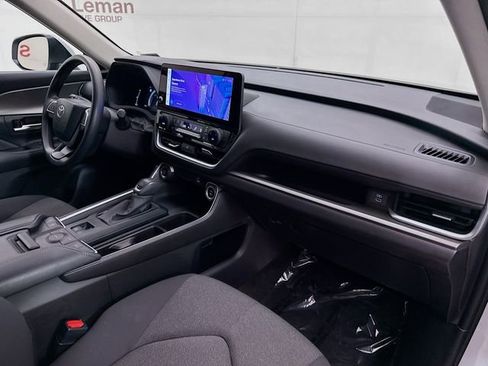 Used 2025 Toyota Grand Highlander FWD image 29