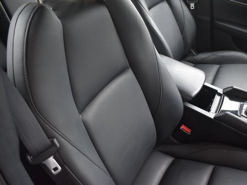 Used 2025 MAZDA MAZDA3 s FWD image 21