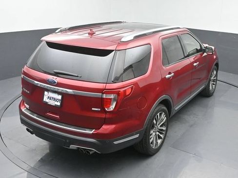 Used 2018 Ford Explorer Platinum AWD/4WD image 37
