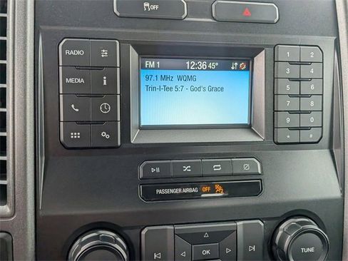 Used 2022 Ford F250 XL w/ Power Equipment Group image 21