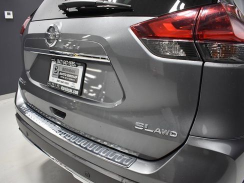 Used 2020 Nissan Rogue SL w/ Premium Package image 11