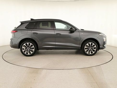 New 2026 Audi Q3 quattro 2.0T AWD/4WD image 8