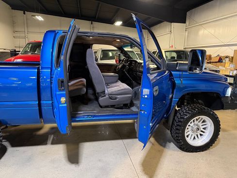 Used 1998 Dodge Ram 2500 Truck 4x4 Quad Cab image 27