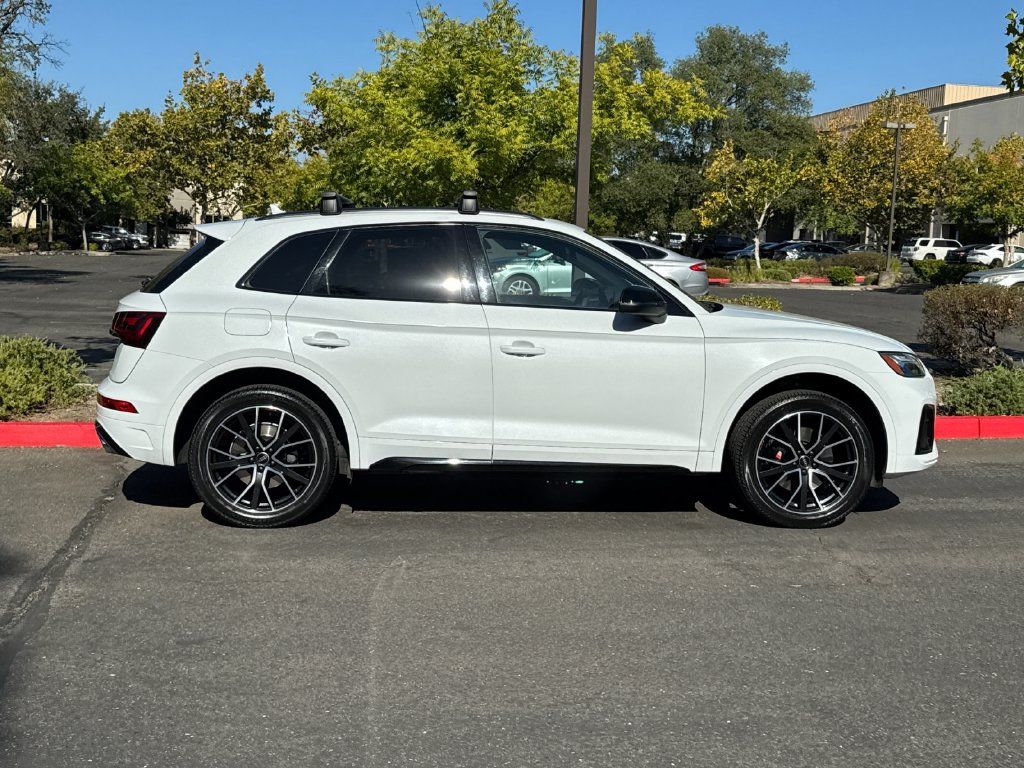 Certified 2024 Audi SQ5 Premium Plus AWD/4WD image 4