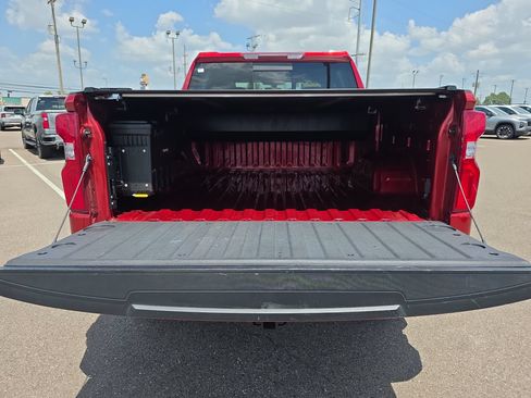 Used 2021 Chevrolet Silverado 1500 LT Trail Boss w/ Convenience Package II AWD/4WD image 13