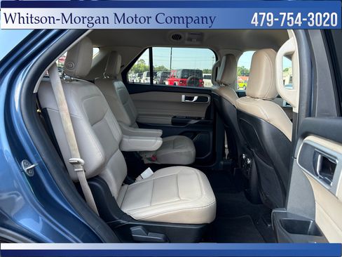 Used 2020 Ford Explorer XLT w/ Equipment Group 202A AWD/4WD image 36
