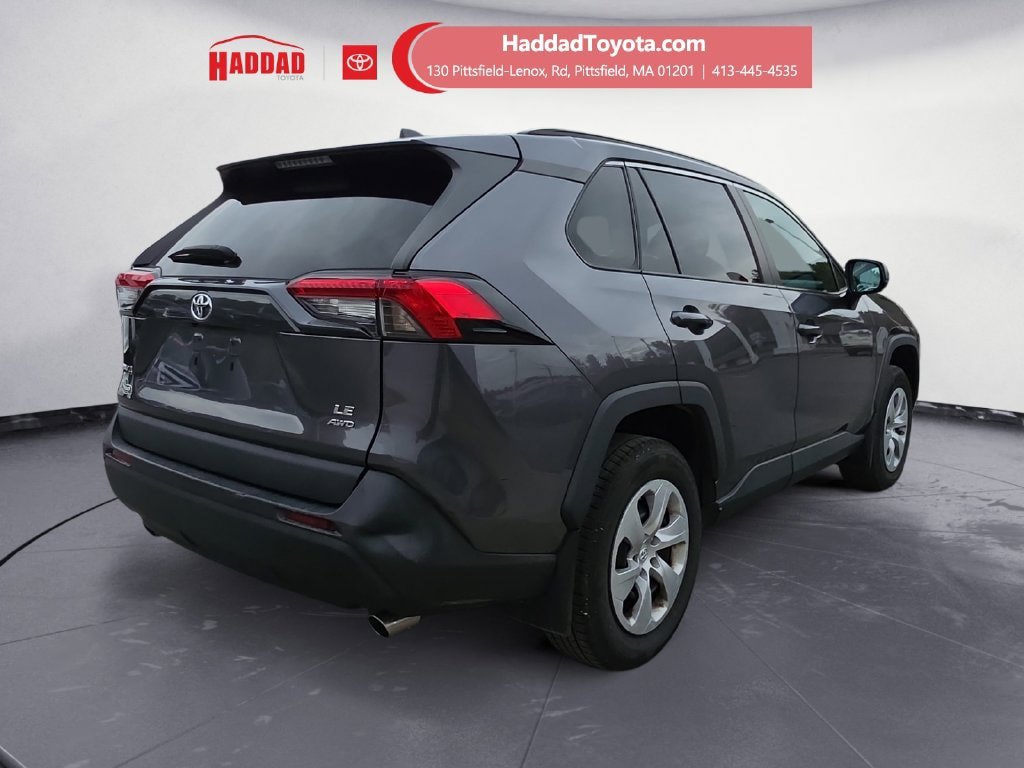 Used 2021 Toyota RAV4 LE AWD/4WD image 6