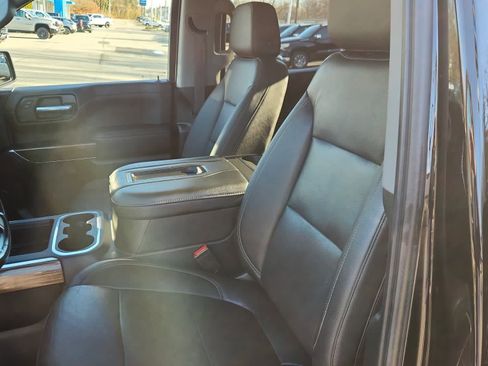 Used 2021 Chevrolet Silverado 1500 LT Trail Boss w/ Convenience Package II image 16