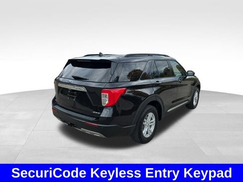 Certified 2022 Ford Explorer XLT w/ Equipment Group 202A image 9