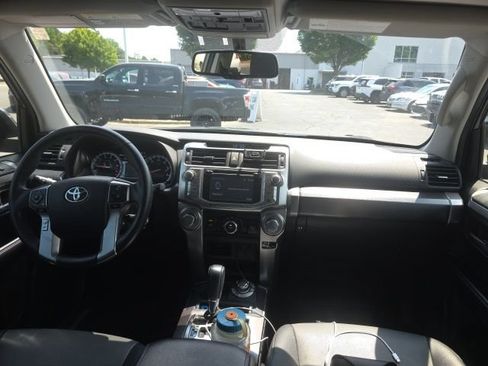 Used 2019 Toyota 4Runner SR5 Premium AWD/4WD image 11