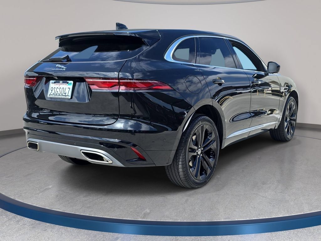 Used 2025 Jaguar F-PACE R-Dynamic S AWD/4WD image 5