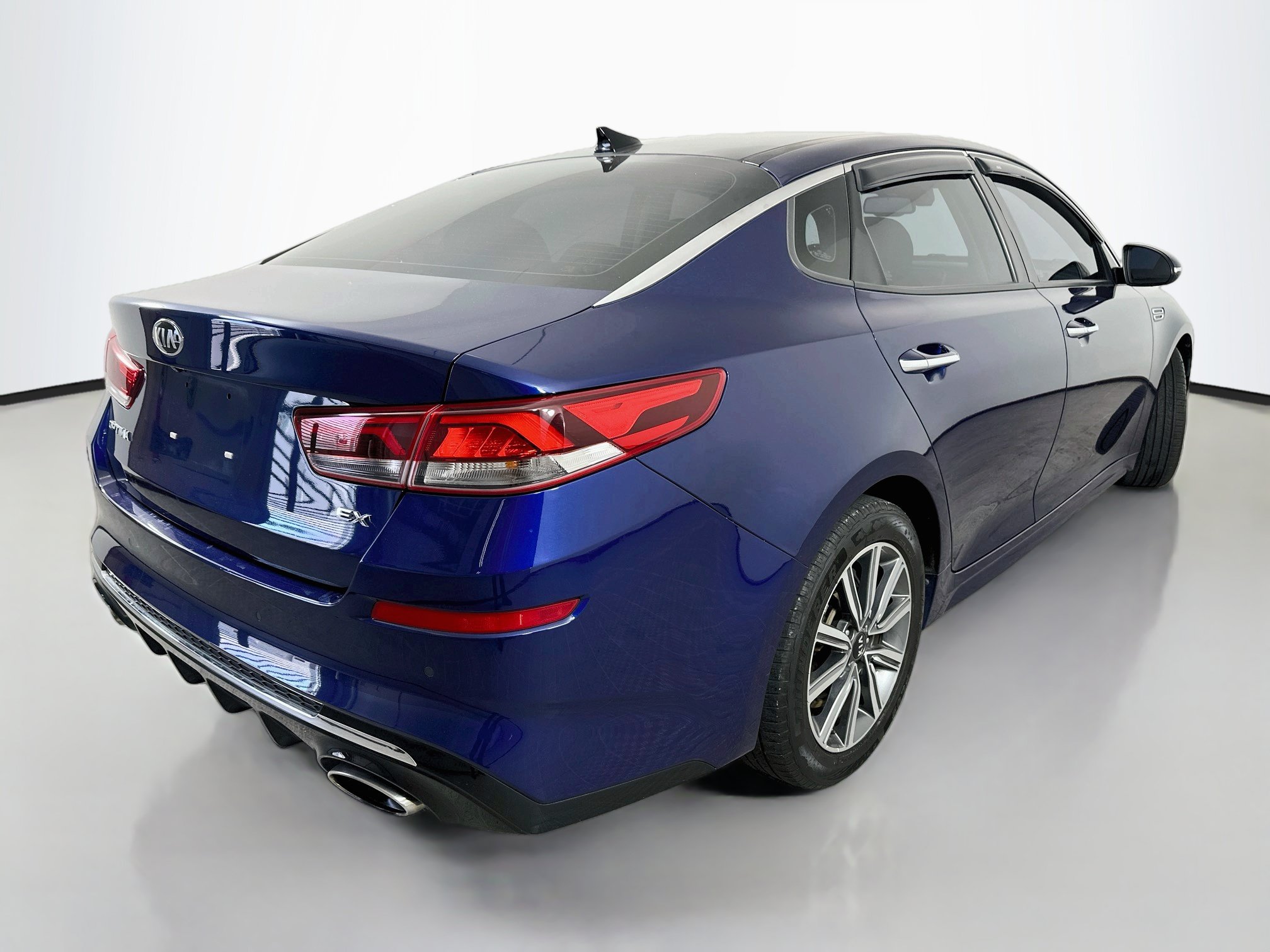 Used 2019 Kia Optima EX w/ EX Premium Package FWD image 7