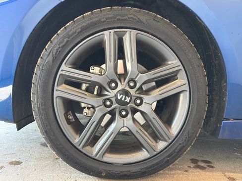 Used 2021 Kia Forte GT-Line FWD image 9