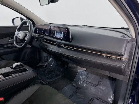 Used 2024 Nissan Ariya FWD image 36
