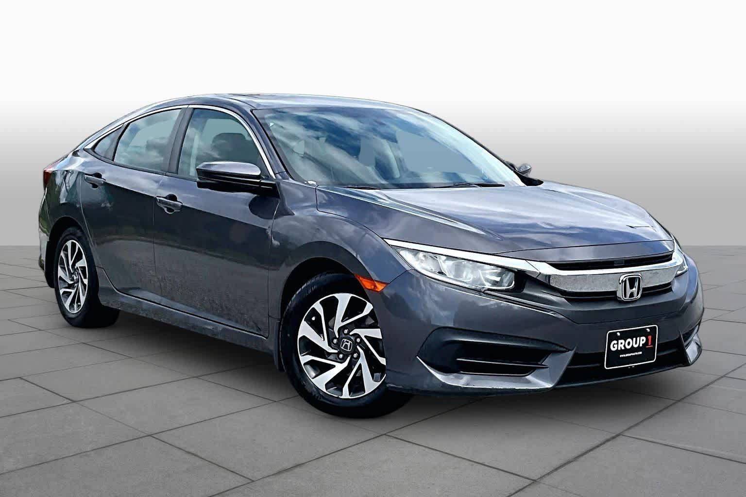 Used 2017 Honda Civic EX image 3