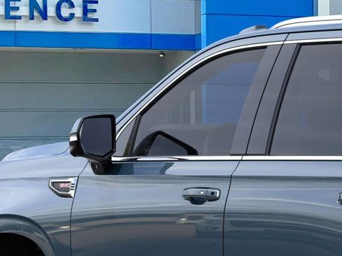 New 2026 GMC Yukon Elevation image 12