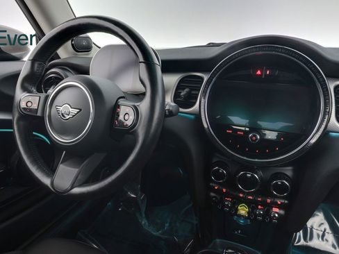 Used 2024 MINI Cooper SE image 25