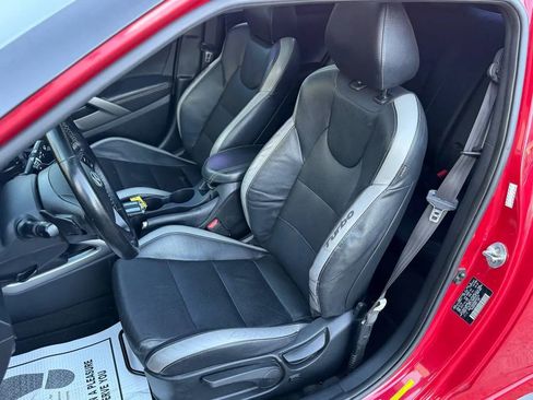 Used 2016 Hyundai Veloster Turbo w/ Option Group 04 image 23